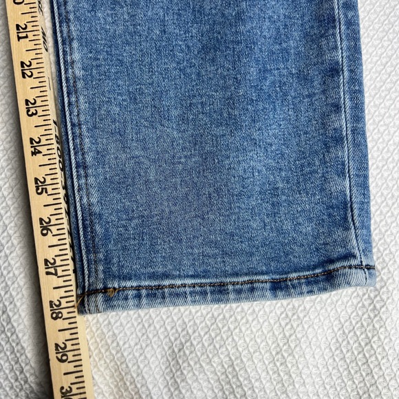 Socialthreads x Risen Jeans Women's 5/27 Blue Distressed Cropped Wide Leg Jeans - Picture 6 of 8